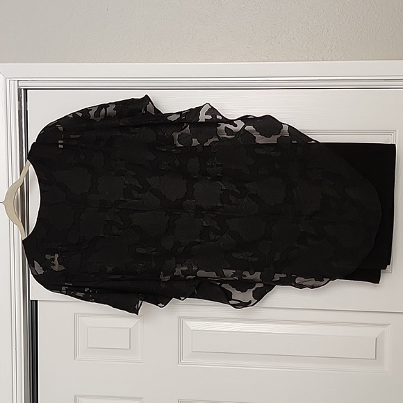 Dress - Picture 2 of 2